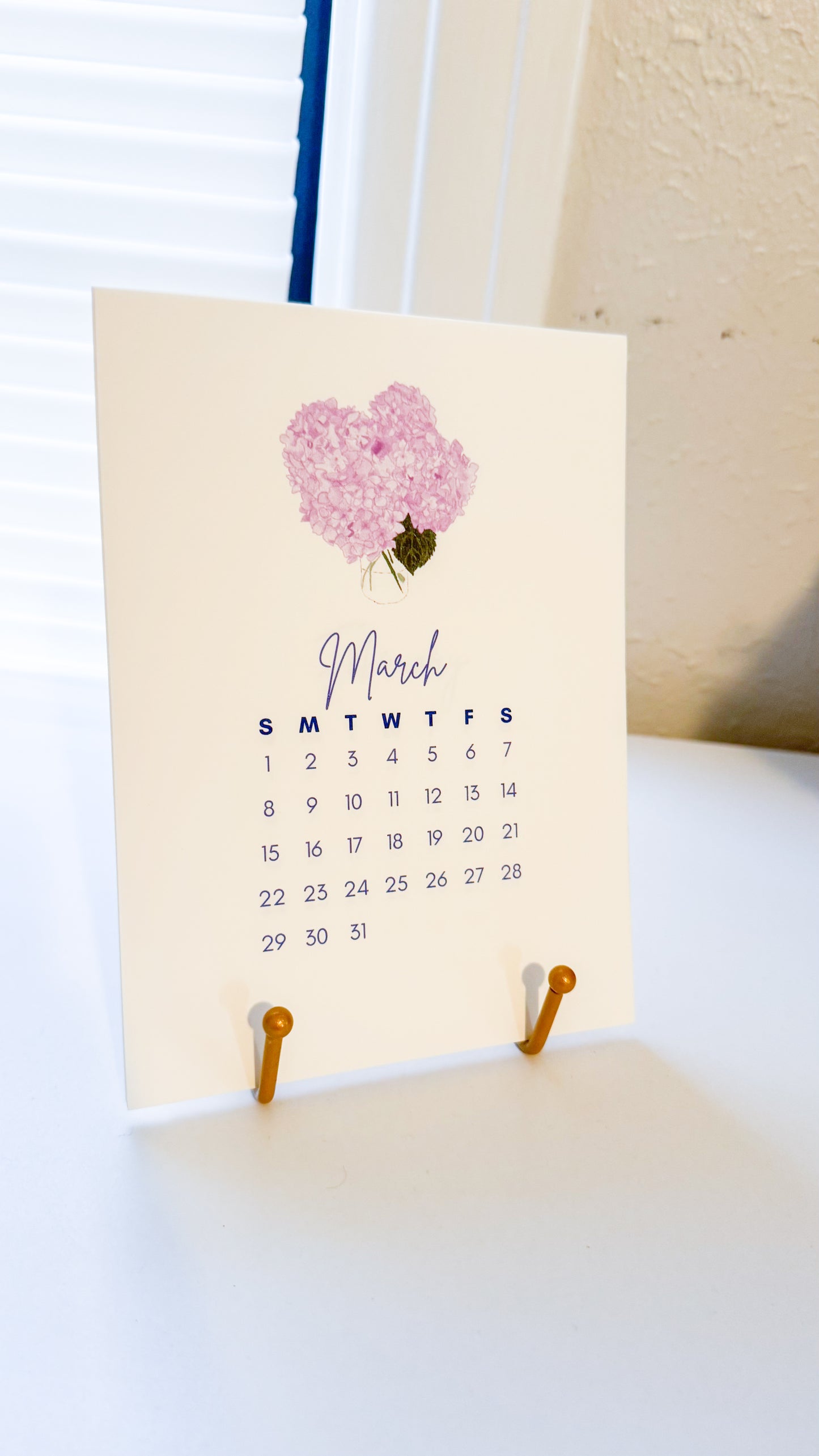 Hydrangea 2026 Desk Calendar