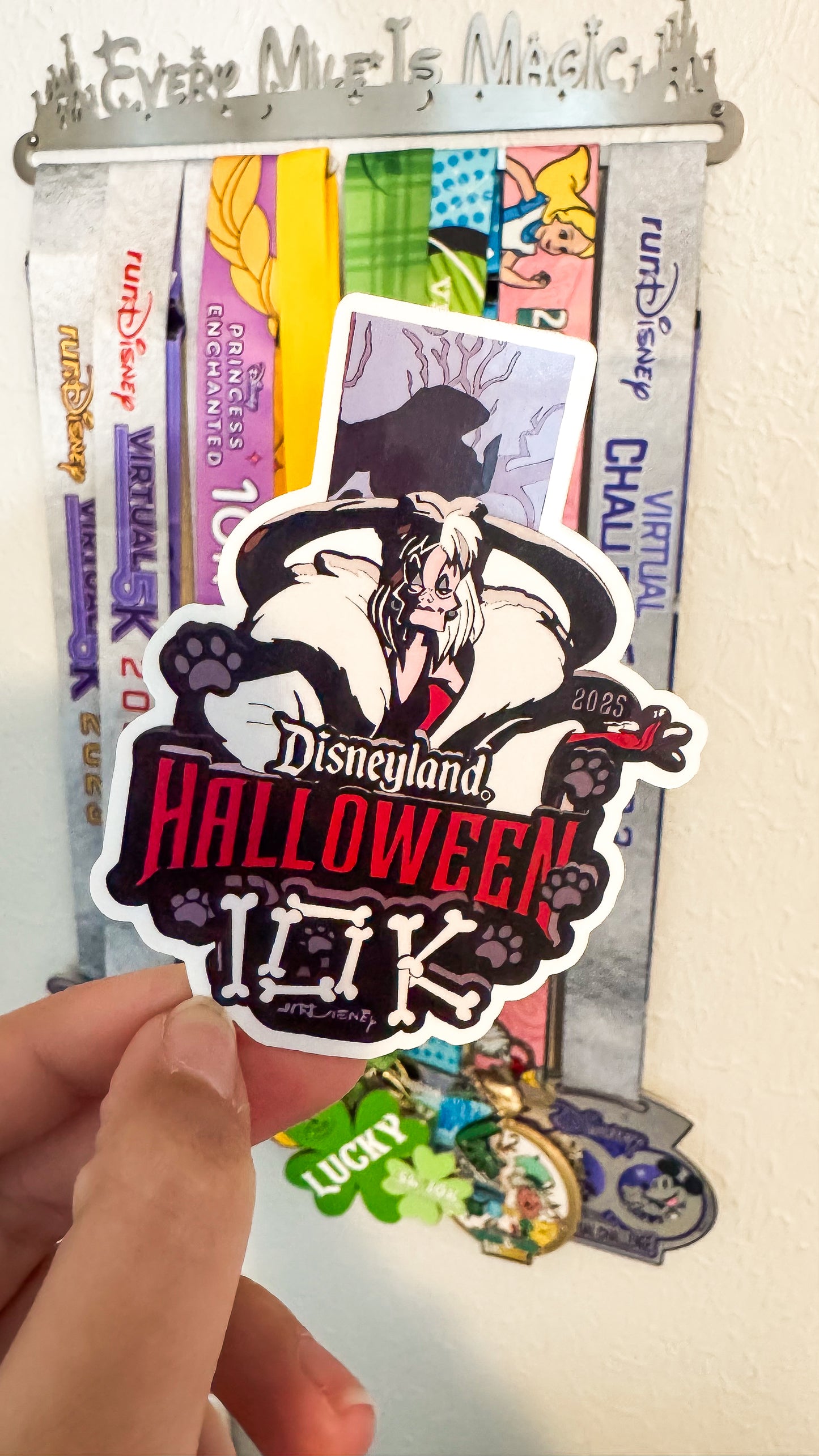 DLR 2025 Halloween Weekend 5K/10K/half + Thrills & Chills Challenge Medal Sticker, RunDisney Medals